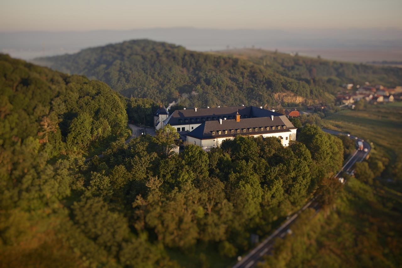 Hotel Grand Viglas Zvolen Eksteriør billede